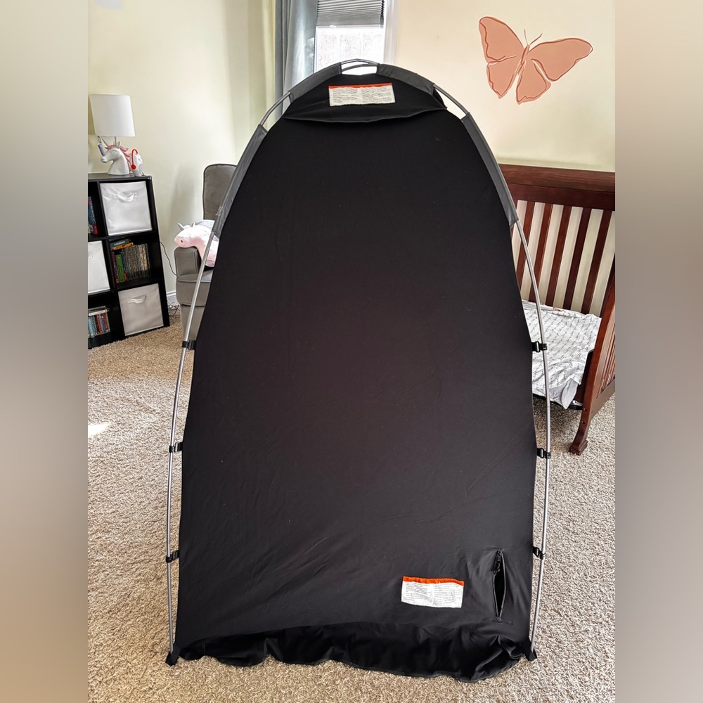 SlumberPod Blackout Tent - Picture 2 of 16